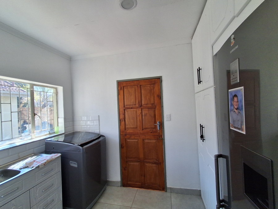 4 Bedroom Property for Sale in Flamwood North West